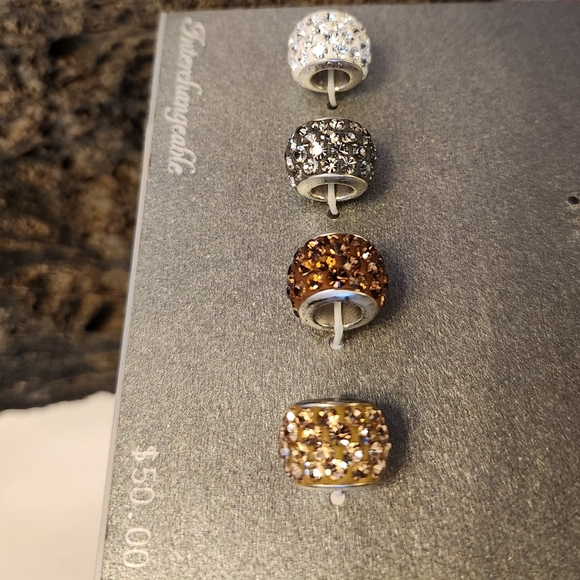 Cut Crystal Sparkle Beads - Picture 3 of 8